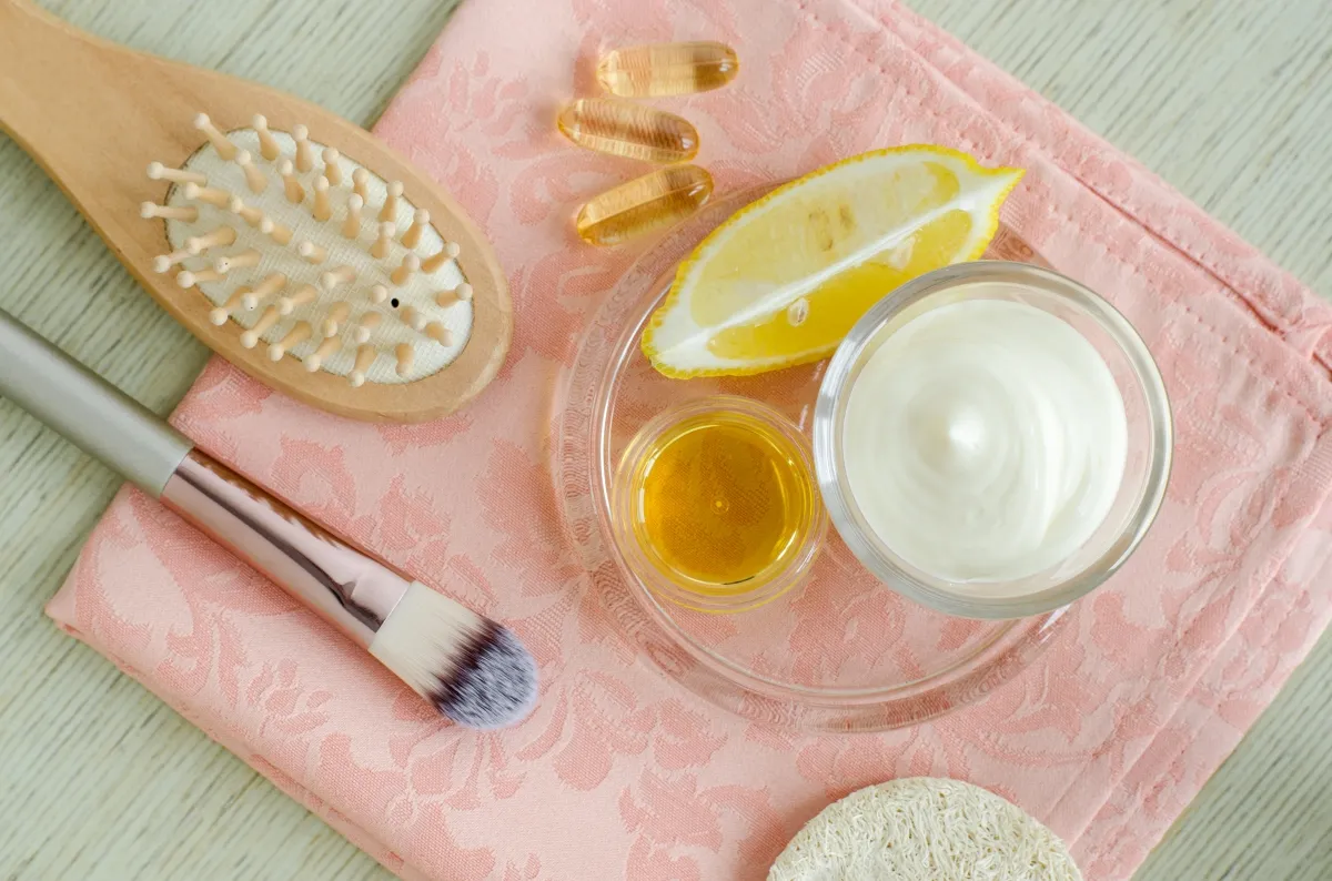 Honey and Hibiscus Hydration: DIY Masks for Dry Hair