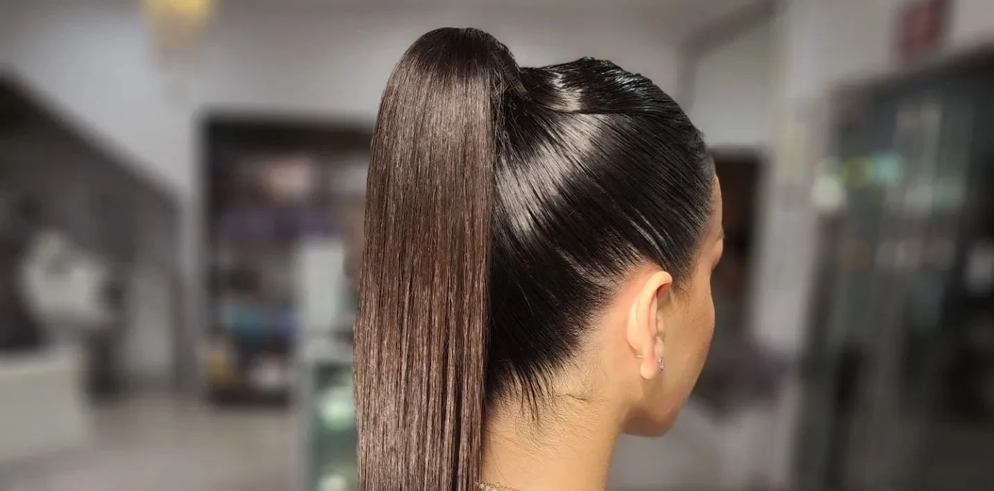 The Sleek Ponytail: Elevating Straight Hair to Timeless Elegance