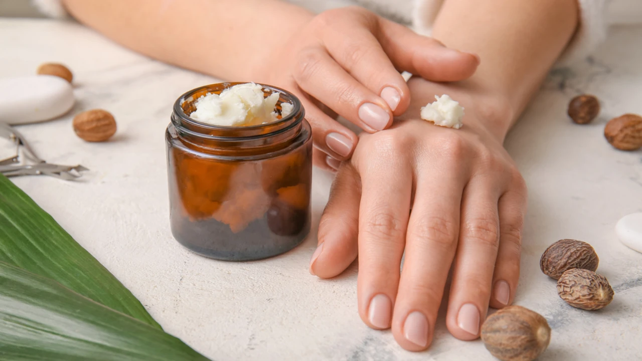 Unlocking the Power of Shea Butter: Your Secret Weapon for Beautiful Hair  ✨