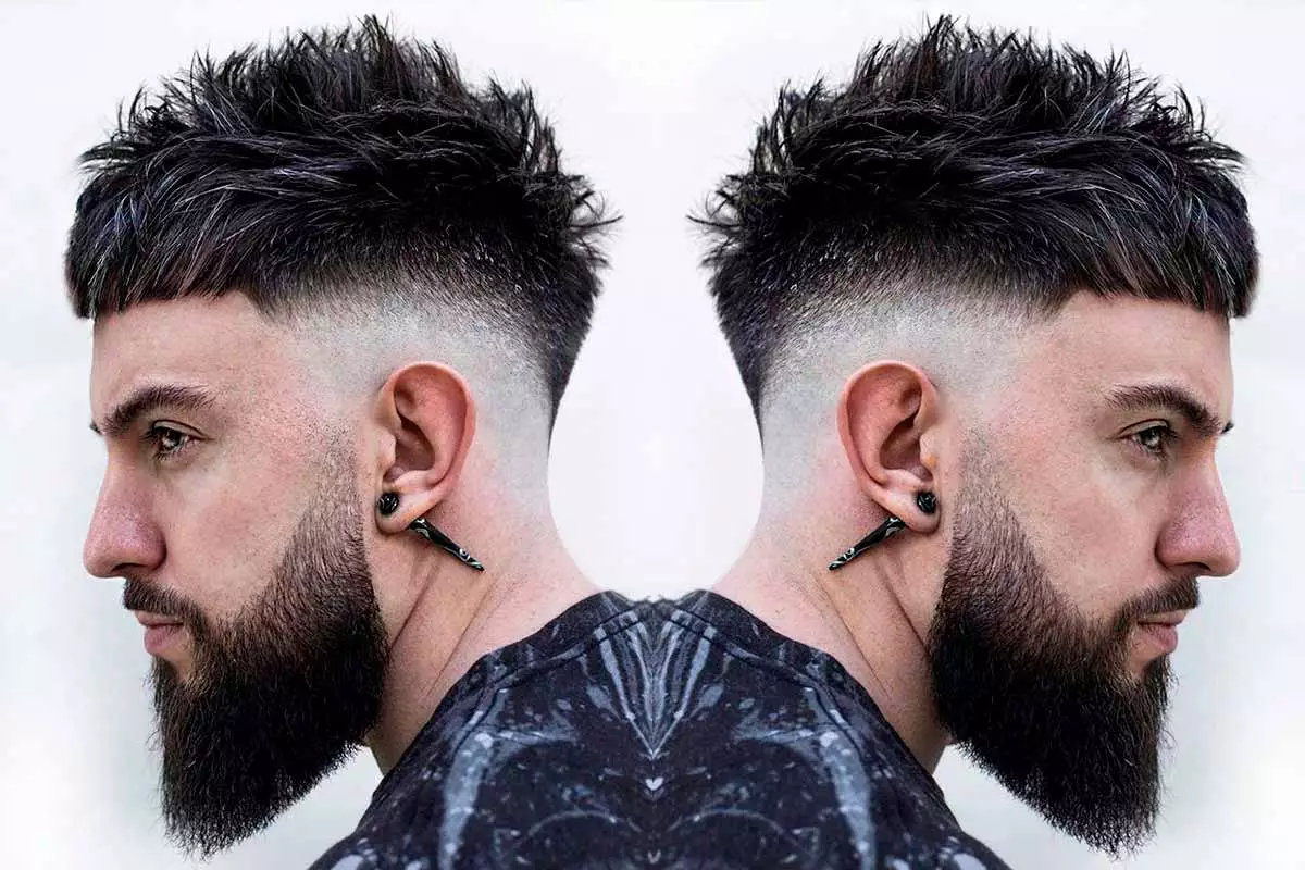 Texture Trends: Ride the Wave of the Hottest Styles for Men’s Hair  ✂️